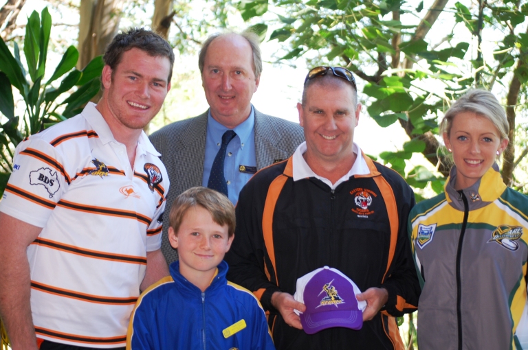 Rugby League Joins Forces With Bulimba State School To Celebrate