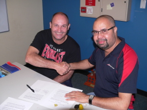 Skytrans Billy Gordon and Lloyd Issacson sign sponsors agreement